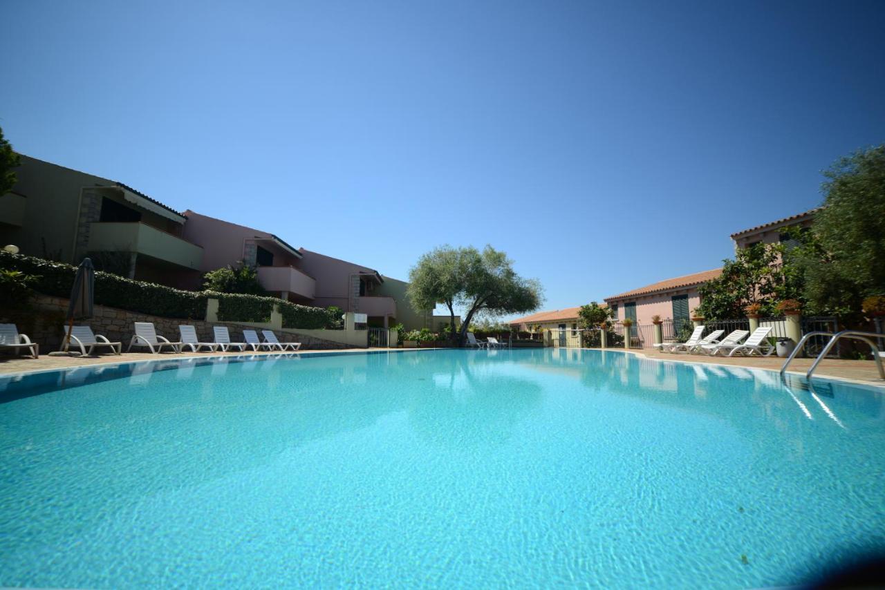 Villaggio Sa Ventana Badesi Exterior foto
